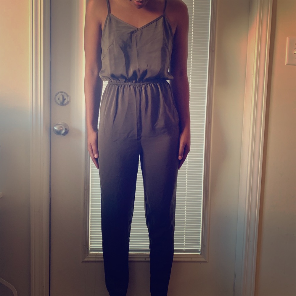 ✨✨Olive Jumpsuit✨✨
